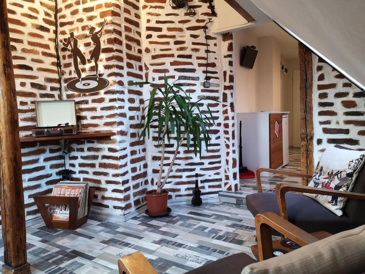 Gramophone Sofia Downtown Apartment Екстериор снимка